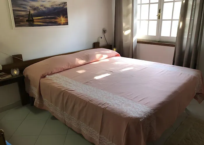 Appartamento Bilocale Bouganville 80 Mt Porto Taverna